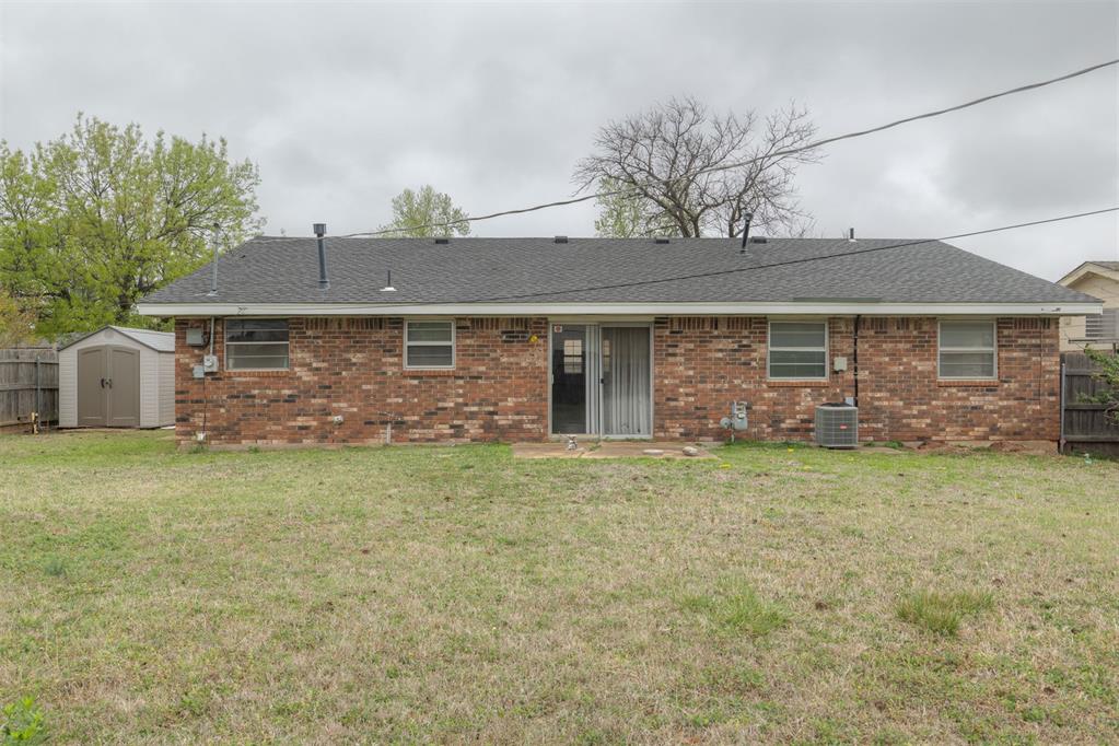 200 E Beech Avenue Property Photo 7