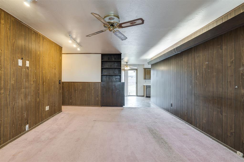 200 E Beech Avenue Property Photo 9
