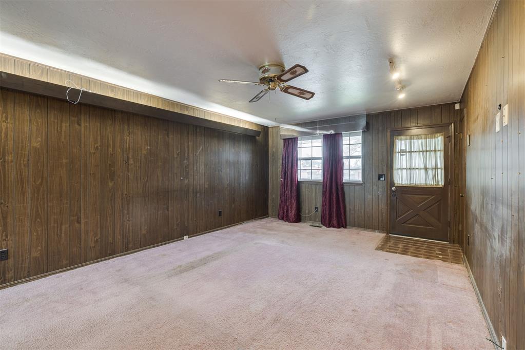 200 E Beech Avenue Property Photo 11