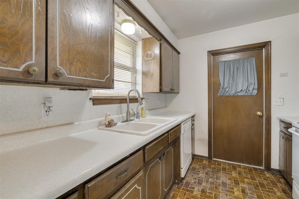 200 E Beech Avenue Property Photo 17