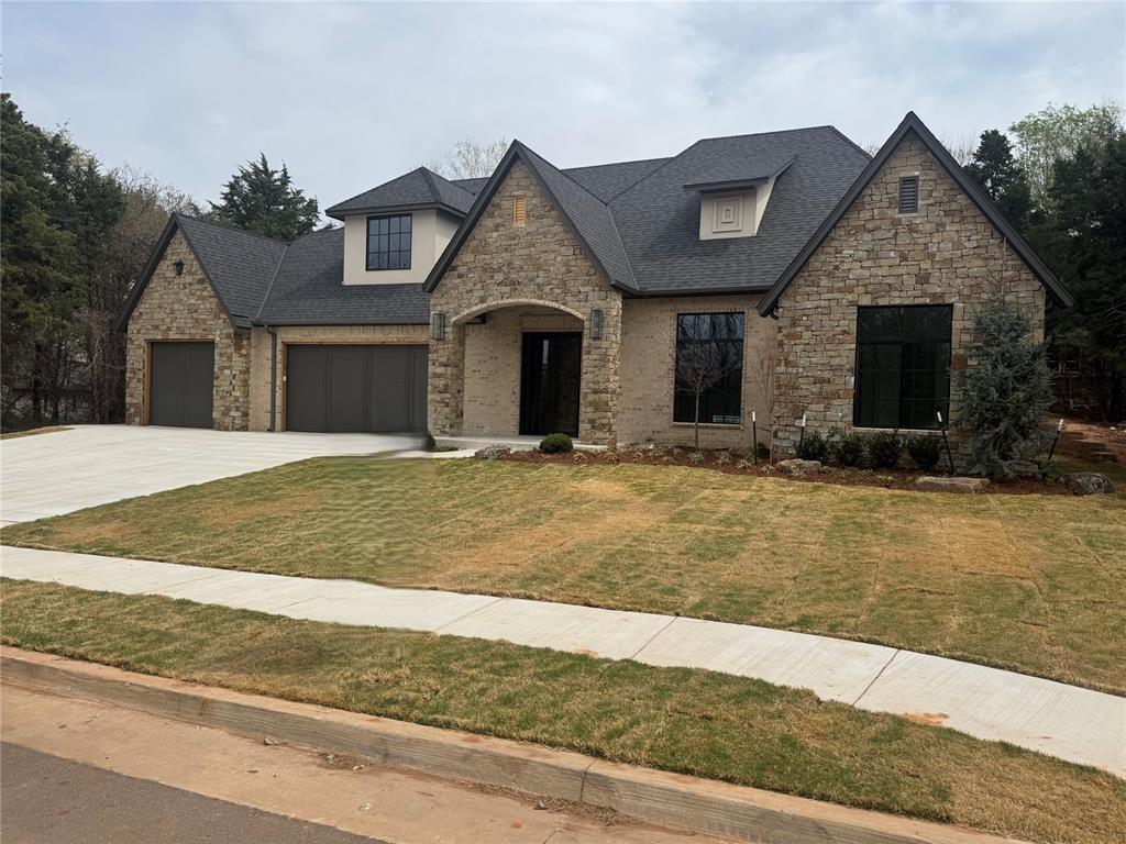 3208 Hidden Creek Drive Property Photo 3