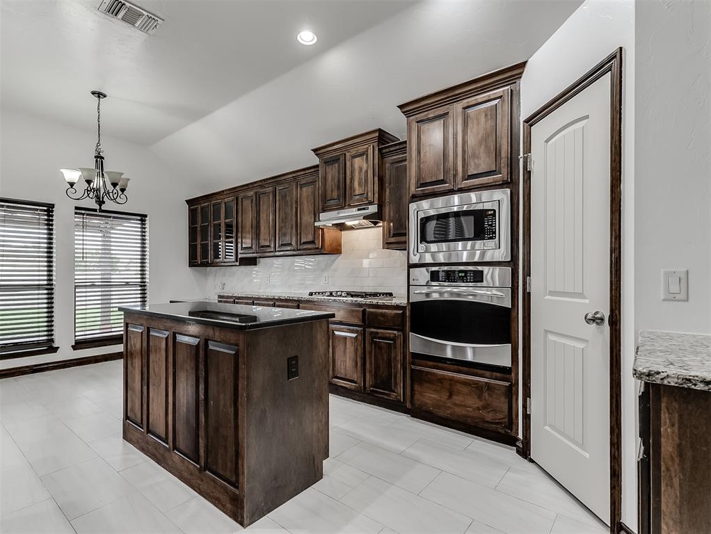 18501 El Greco Drive Property Photo 13