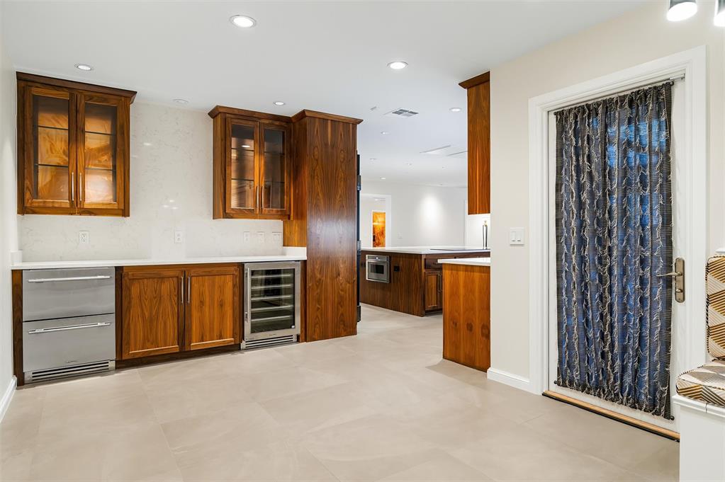 1708 Randel Road Property Photo 6