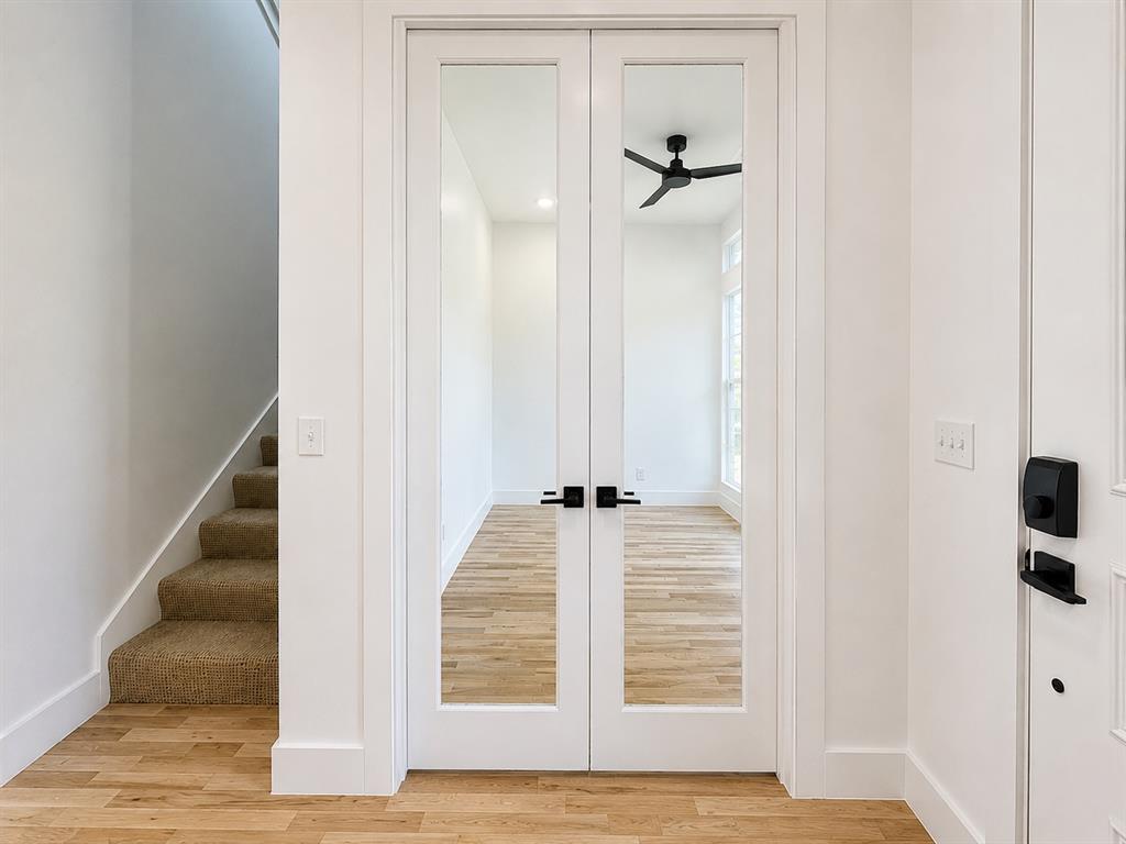 15513 Echo Park Drive Property Photo 19
