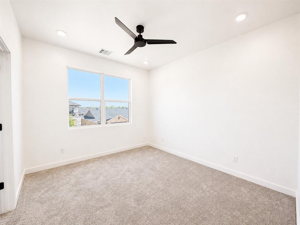 15513 Echo Park Drive Property Photo 22