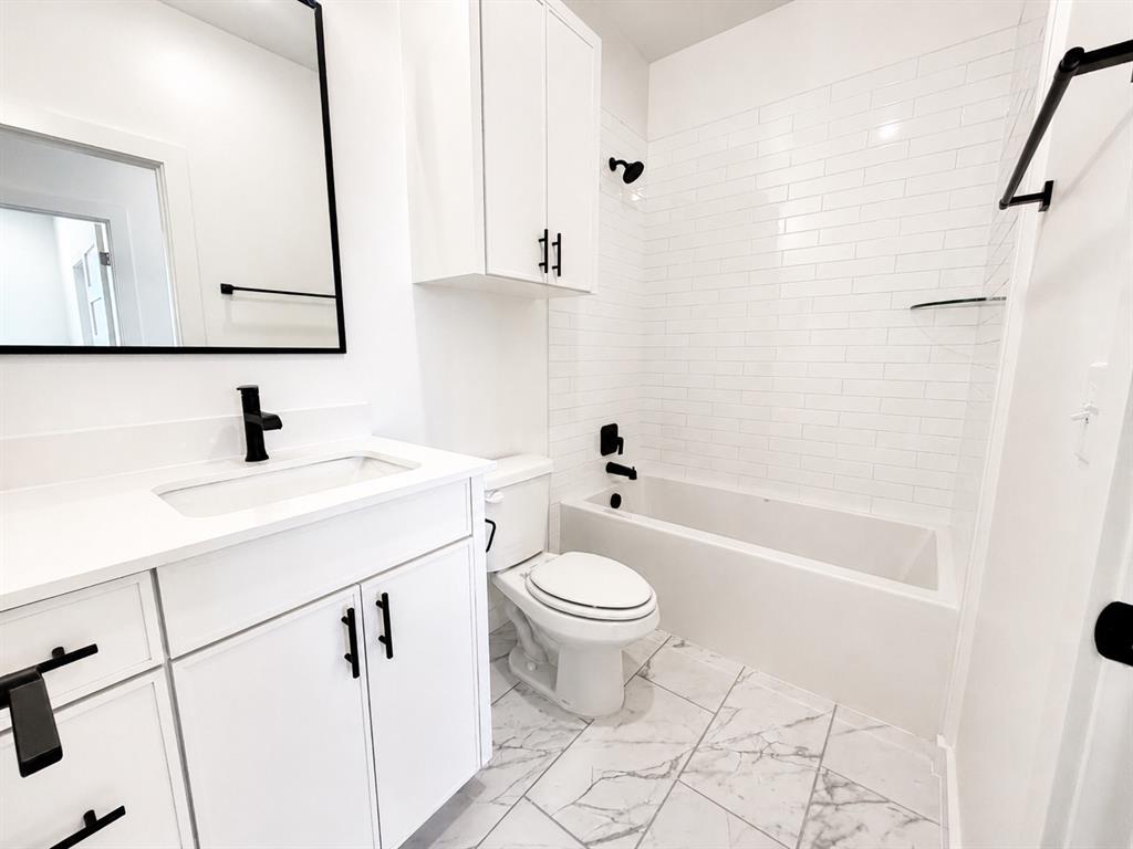 15513 Echo Park Drive Property Photo 23