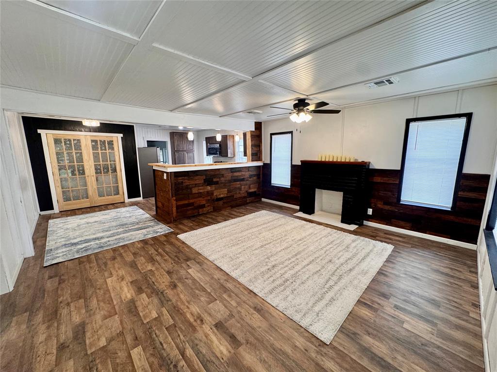 1003 Mckinley Street Property Photo 1