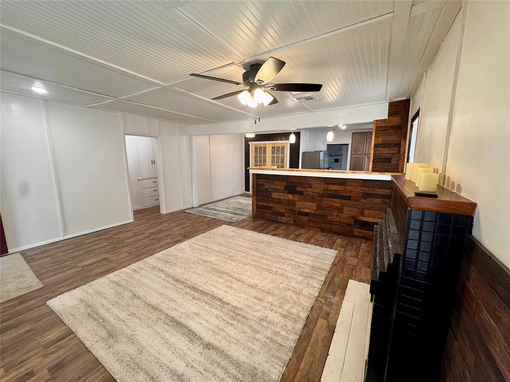 1003 Mckinley Street Property Photo 2