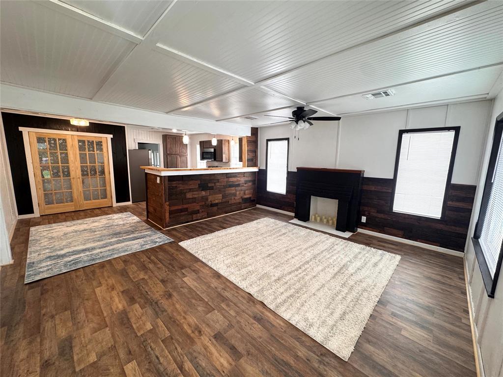 1003 Mckinley Street Property Photo 3