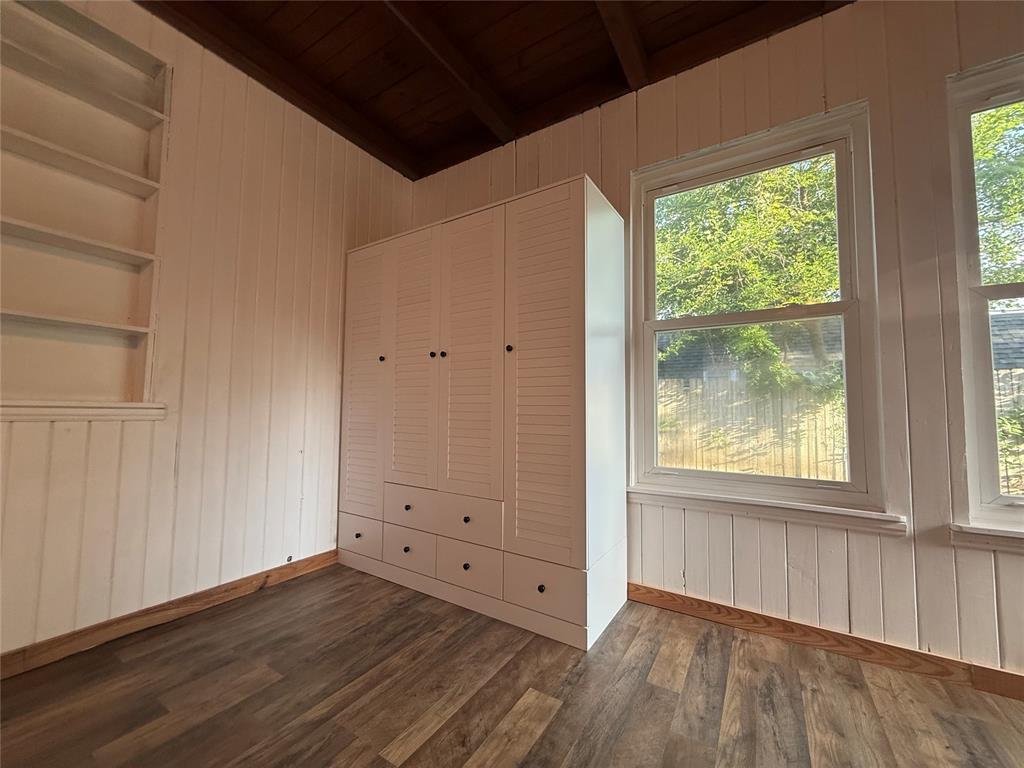 1003 Mckinley Street Property Photo 15
