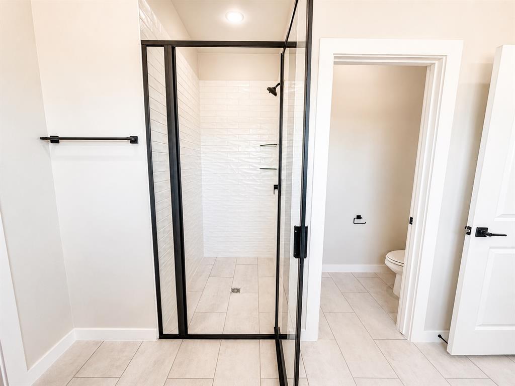 18020 Fields Drive Property Photo 15