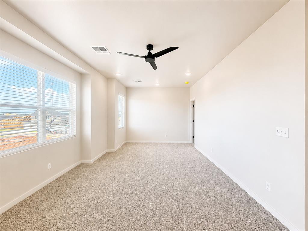 18020 Fields Drive Property Photo 22