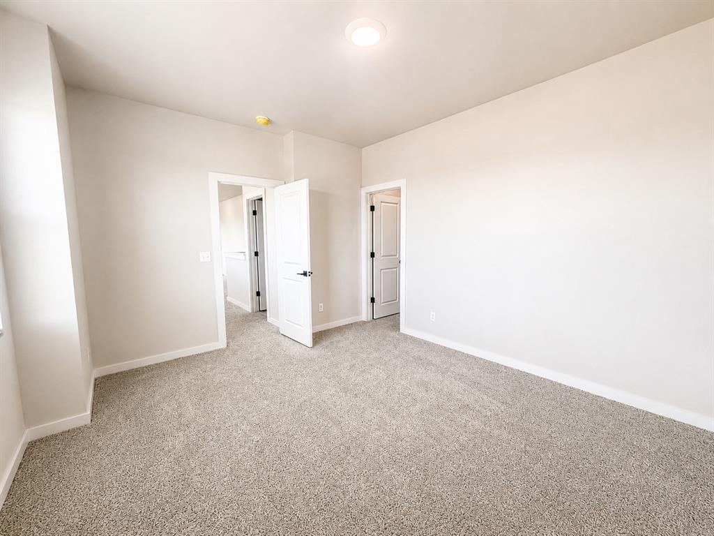 18020 Fields Drive Property Photo 28