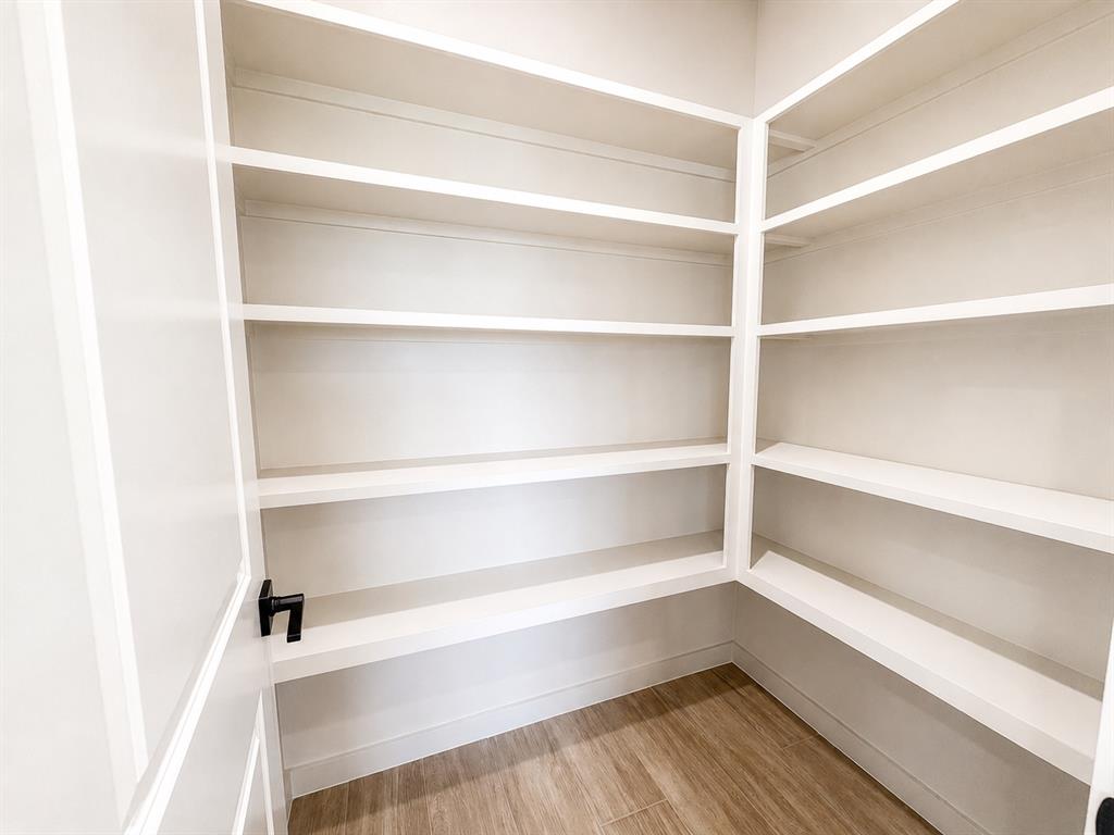 18020 Fields Drive Property Photo 30