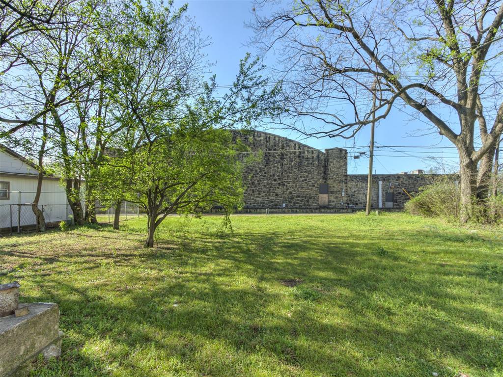 509 E Cherry Street Property Photo 21