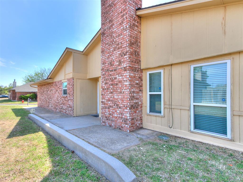 317 Sw 92nd Street Property Photo 2