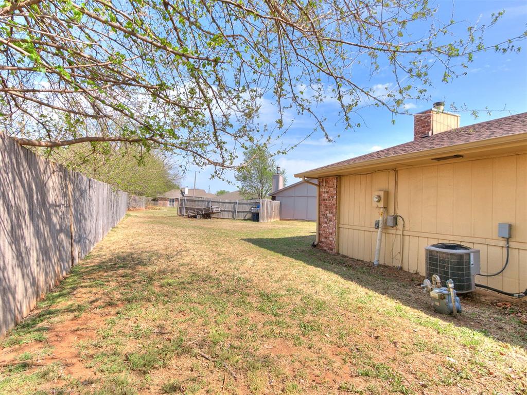 317 Sw 92nd Street Property Photo 12