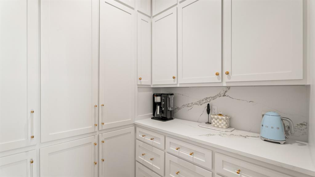 13425 Creek Pointe Lane Property Photo 17