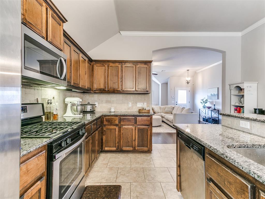 16212 Juliet Drive Property Photo 9