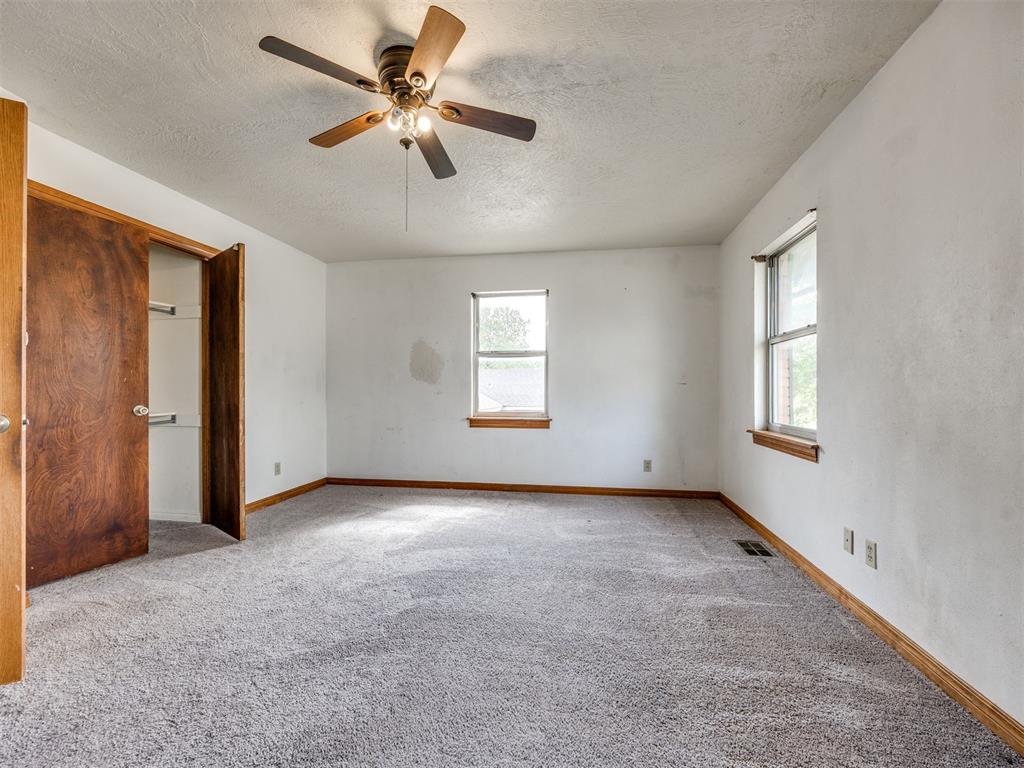 649 W Beam Avenue Property Photo 8