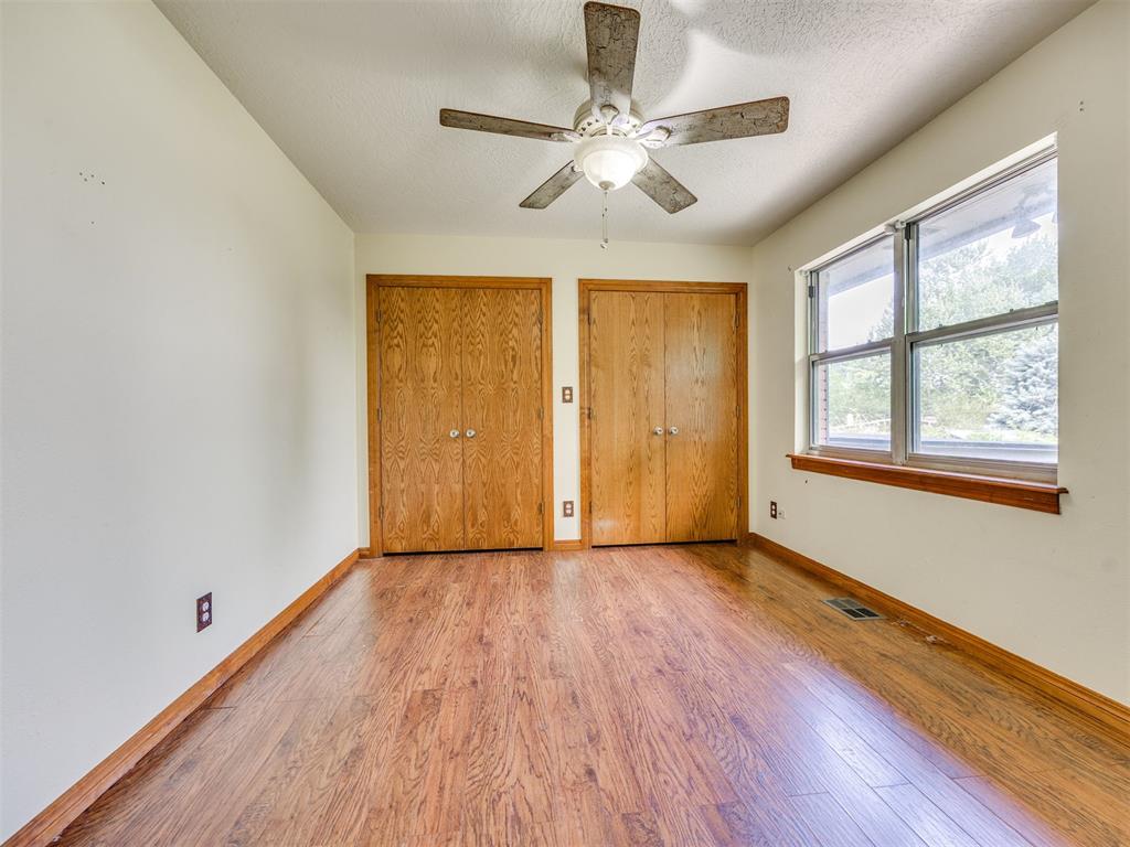 649 W Beam Avenue Property Photo 9
