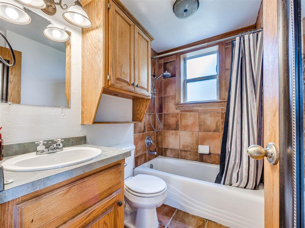 649 W Beam Avenue Property Photo 10