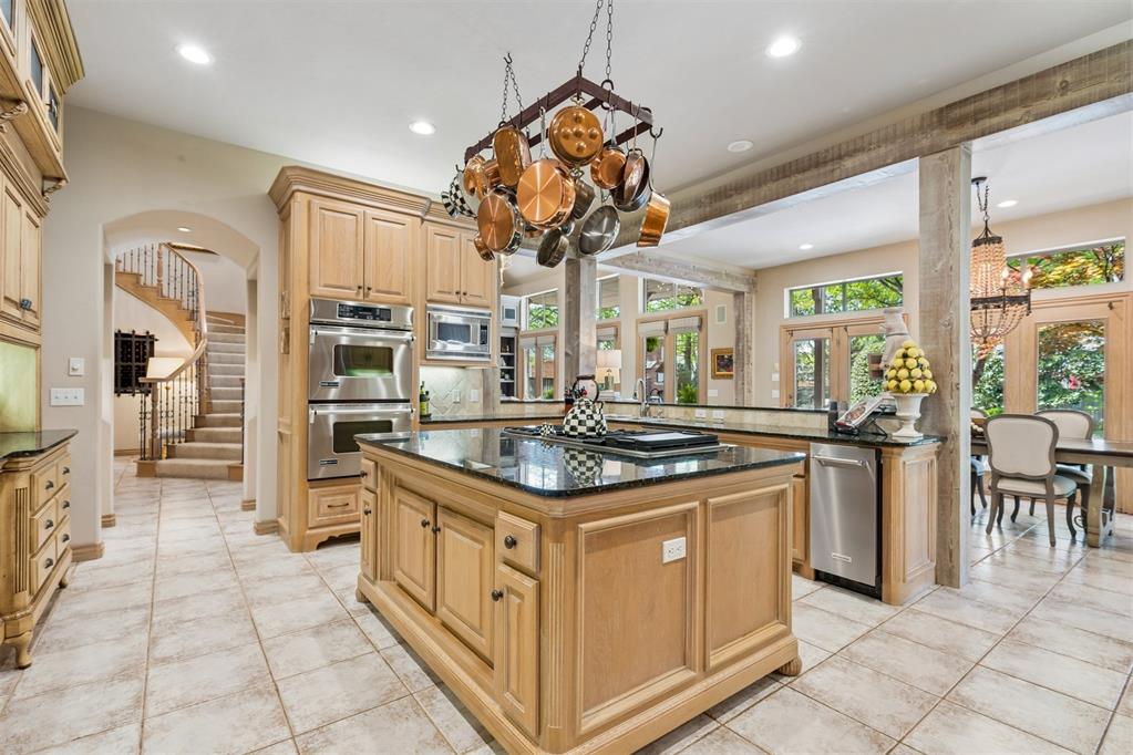 18709 Saddle River Drive Property Photo 10