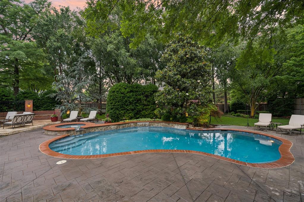 18709 Saddle River Drive Property Photo 45
