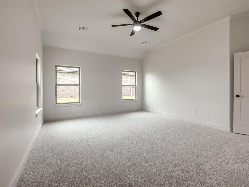 2114 W Cole Drive Property Photo 17