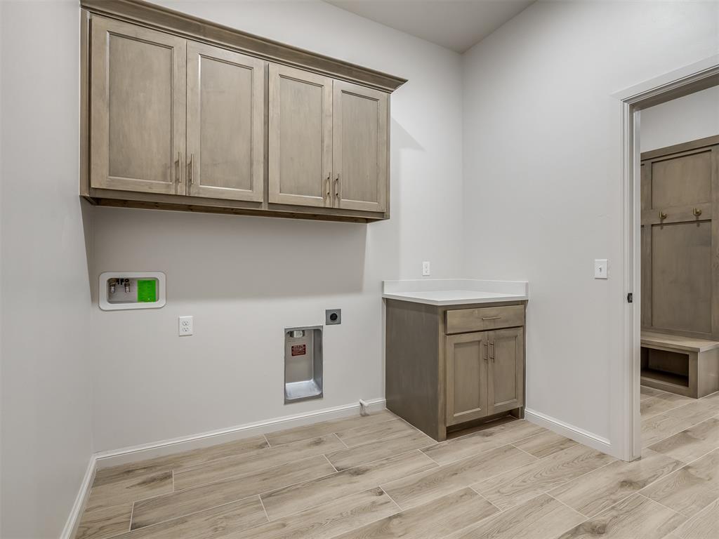2114 W Cole Drive Property Photo 27