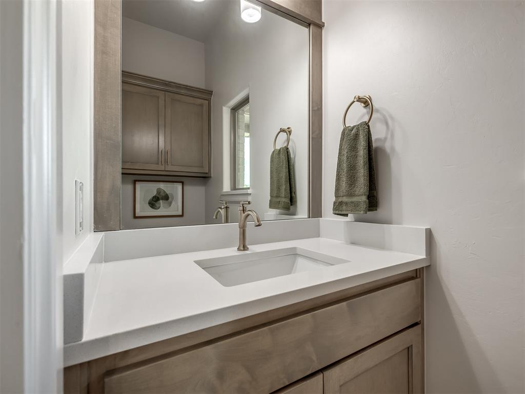 2114 W Cole Drive Property Photo 29