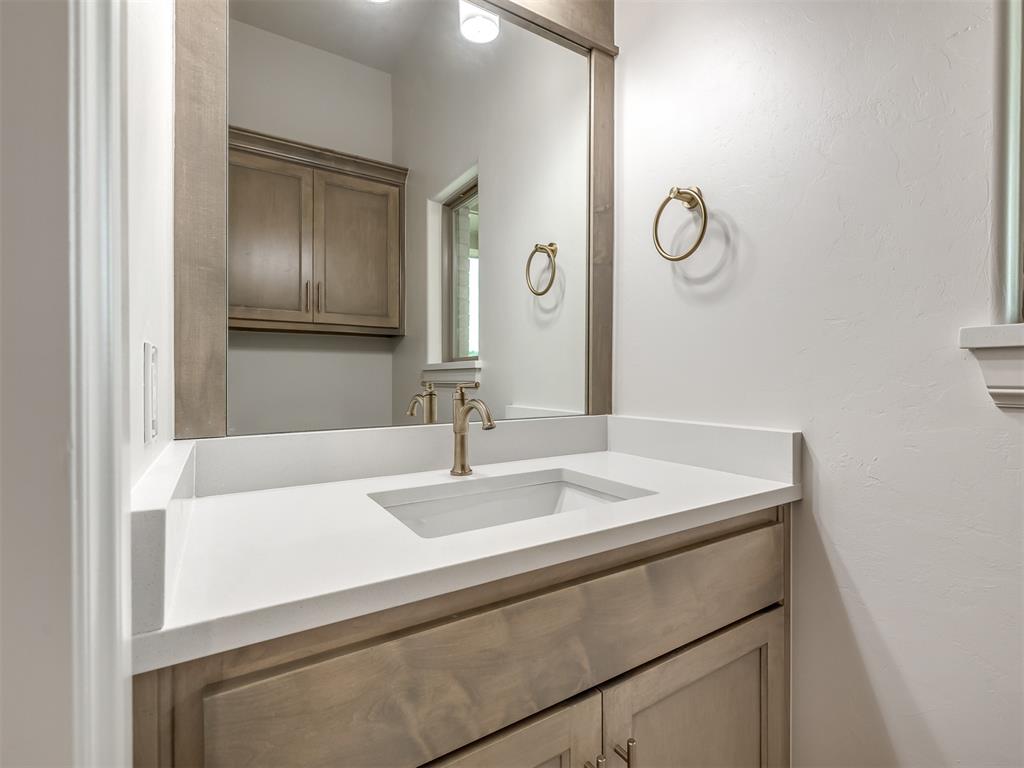2114 W Cole Drive Property Photo 30