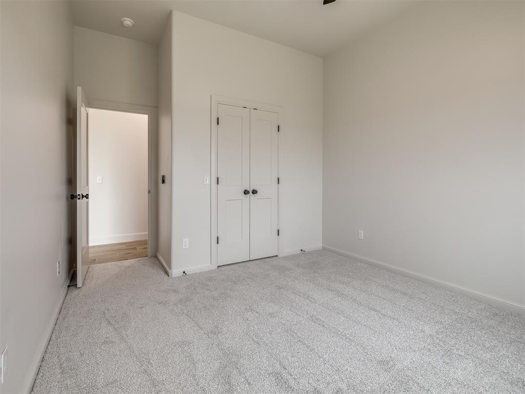 2114 W Cole Drive Property Photo 36