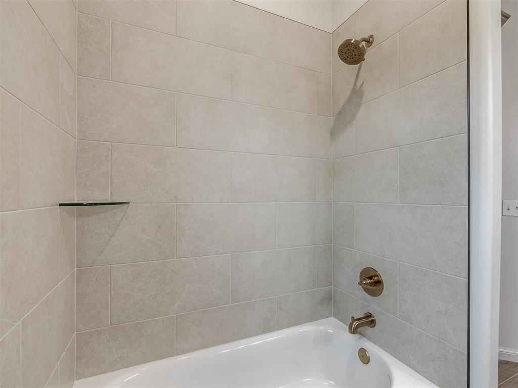 2114 W Cole Drive Property Photo 38
