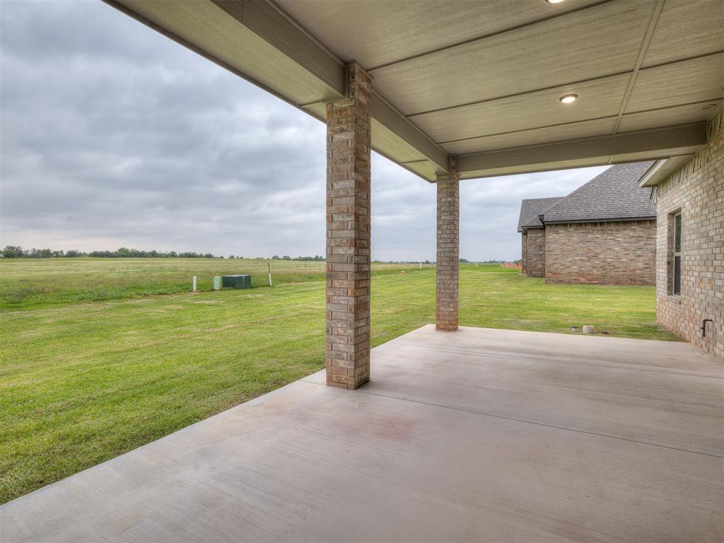 2114 W Cole Drive Property Photo 41