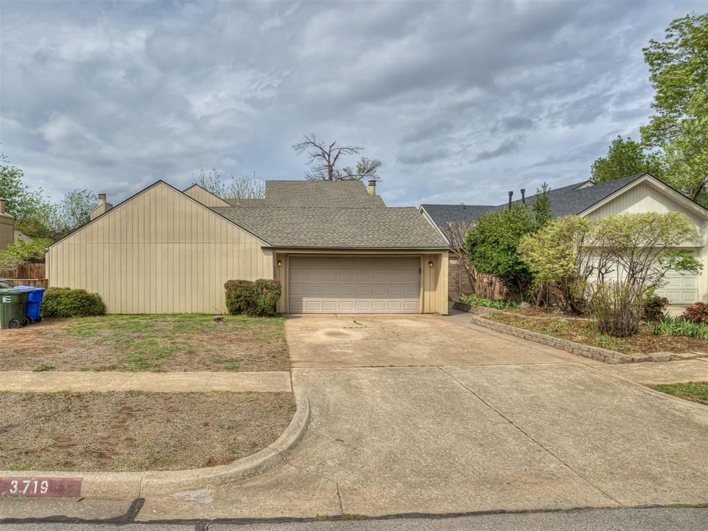 3719 River Oaks Drive Property Photo 2