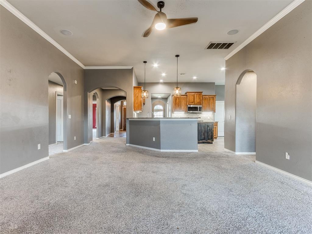 9108 Nw 86th Court Property Photo 8