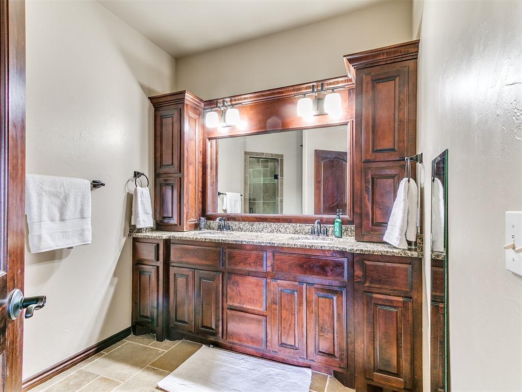 11235 Nw 150th Street Property Photo 44