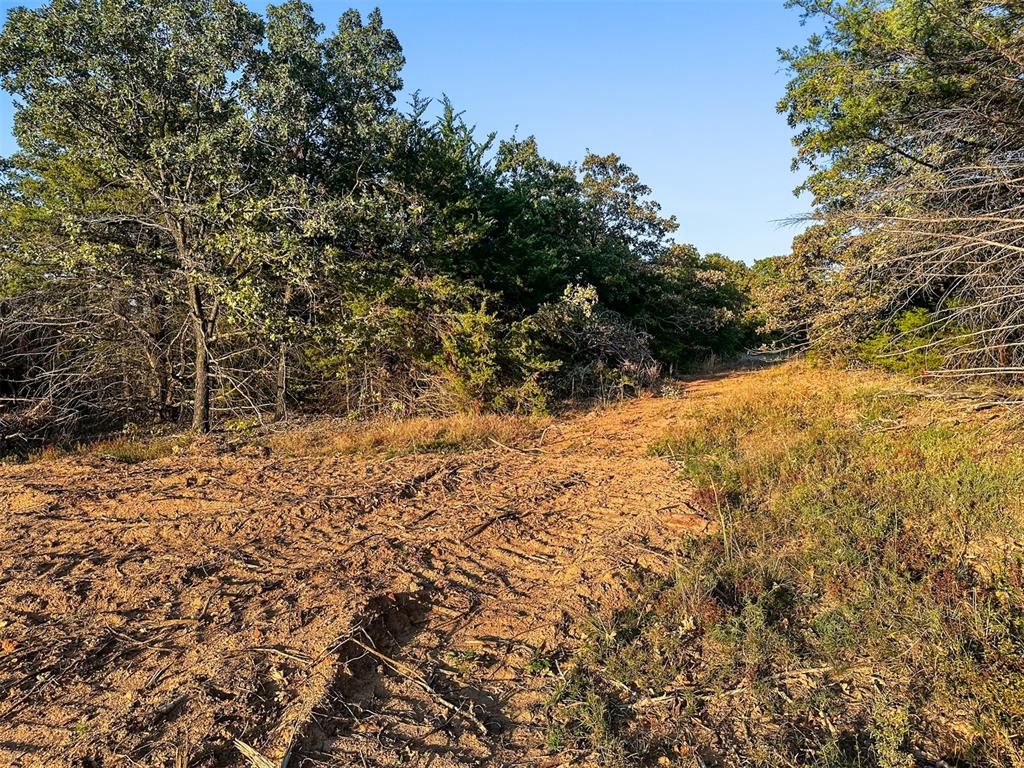002 E 1060 Road Property Photo 20