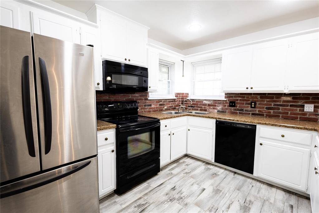 4725 Marston Court Property Photo 6