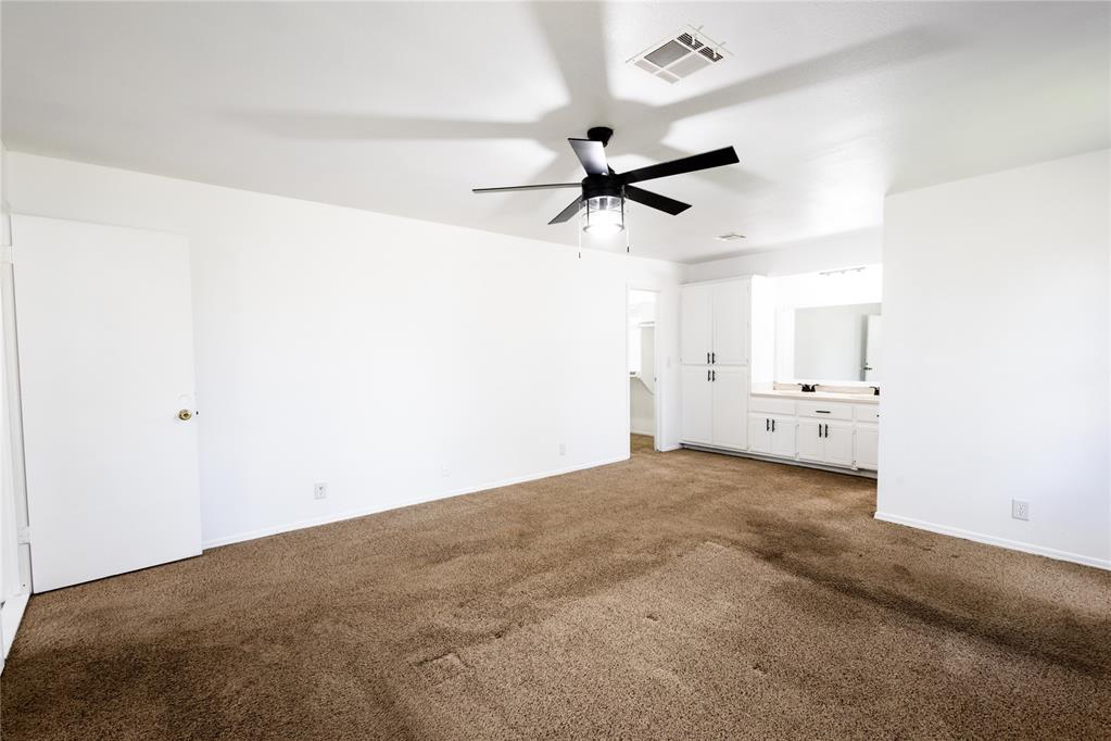 4725 Marston Court Property Photo 9