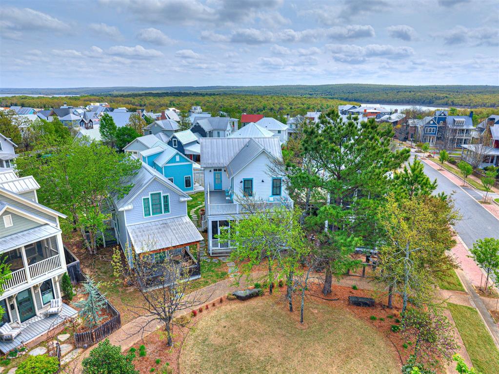 36 Firefly Lane Property Photo 45