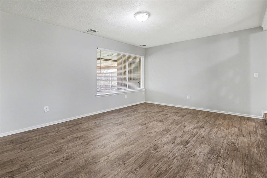 5004 Nw 61st Place Property Photo 7