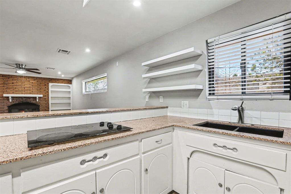 5004 Nw 61st Place Property Photo 12