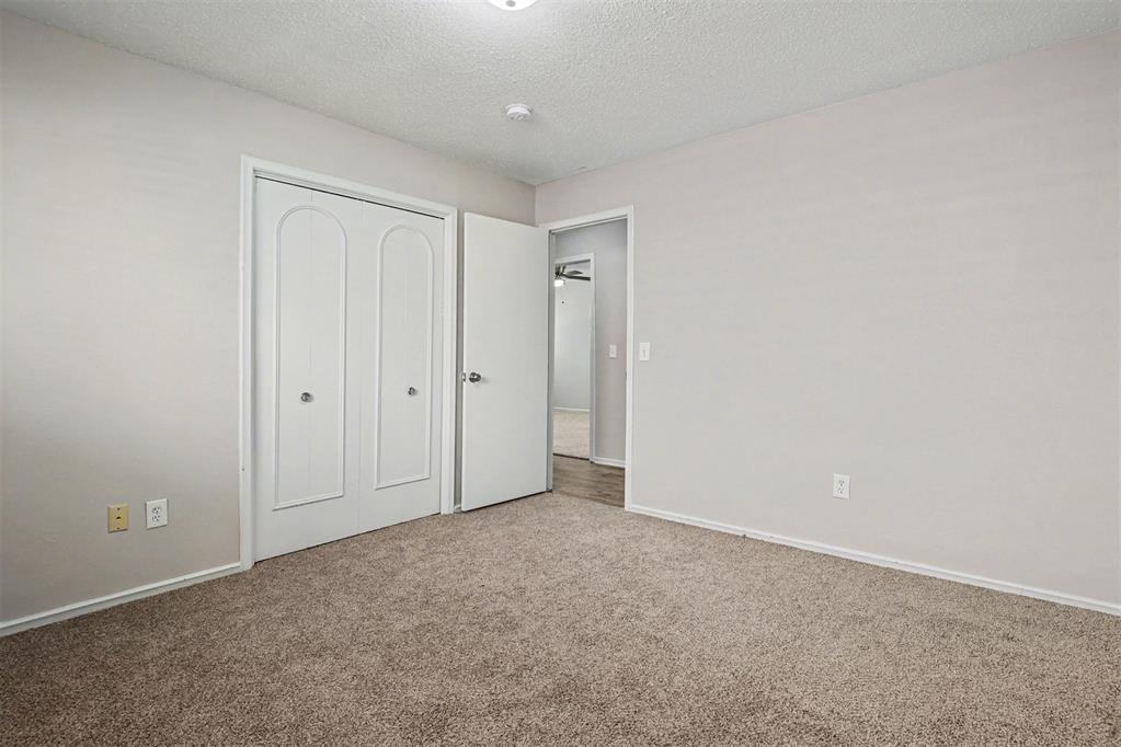 5004 Nw 61st Place Property Photo 24
