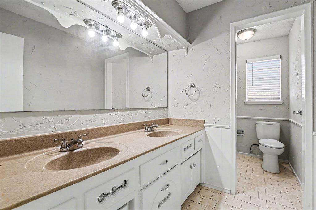 5004 Nw 61st Place Property Photo 26