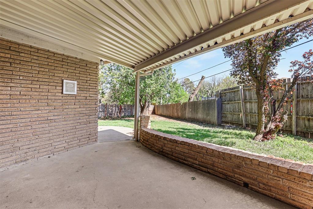 5004 Nw 61st Place Property Photo 28