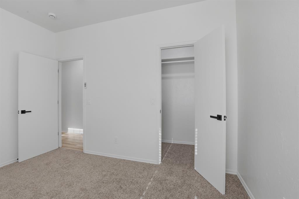 8609 S Rockwell Avenue Property Photo 16