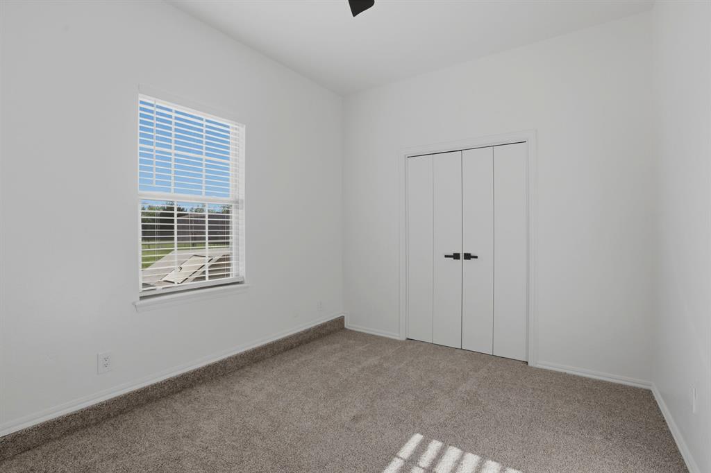 8609 S Rockwell Avenue Property Photo 18