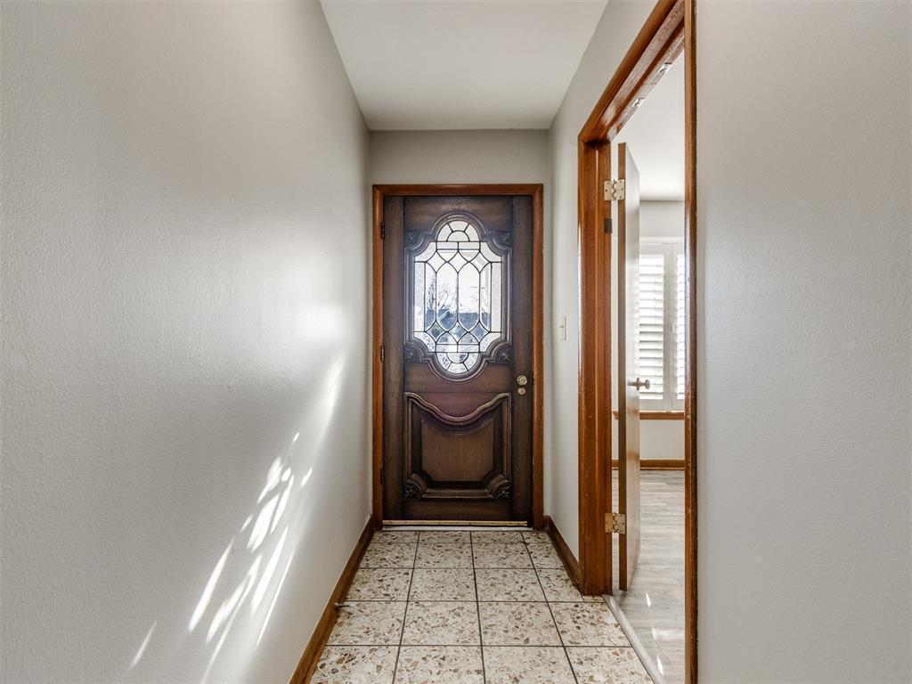 421 Foreman Avenue Property Photo 2